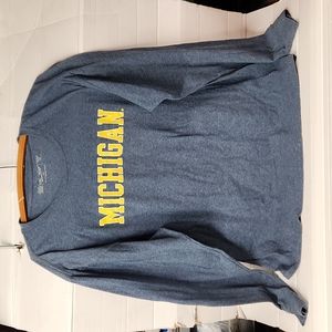 The Victory Michigan Men's sz Large Long Sleeve shirt
